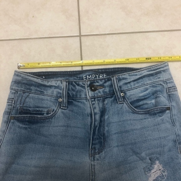 Empyre Easton distressed boyfriend jeans, size one. - Picture 14 of 16